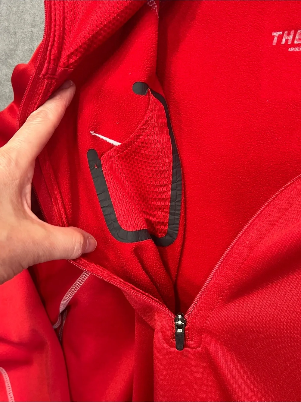 Nike Therma-FIT 1/4 Zip Pullover Red Athletic Fleece Men’s Large